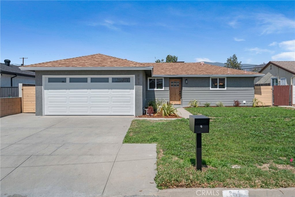 Photo of Listing #MB25066253