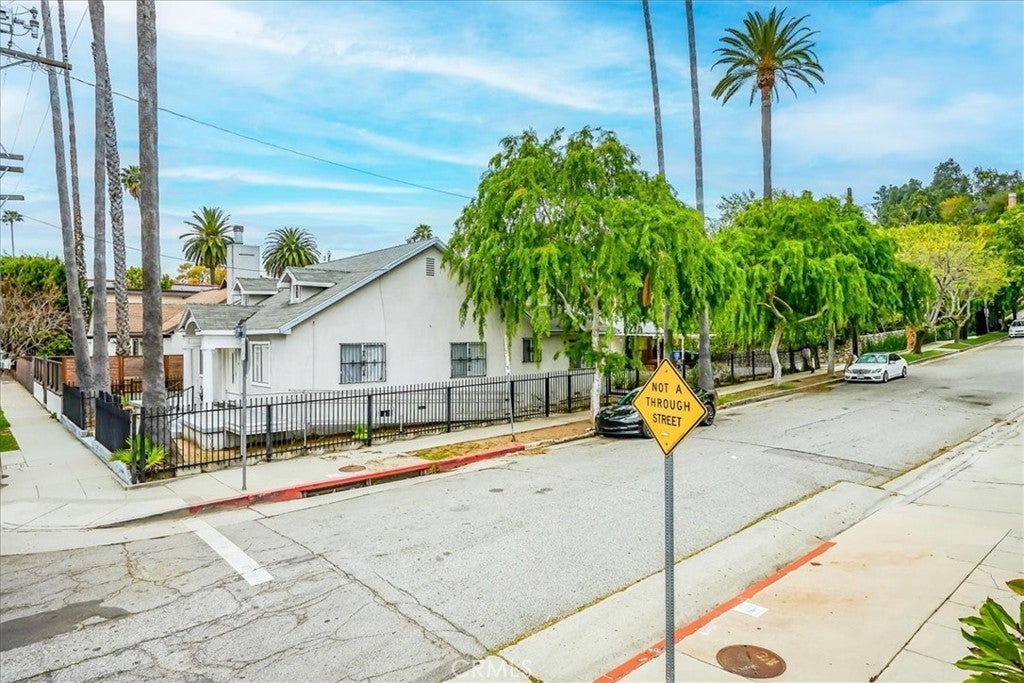 Photo of Listing #CV25066955