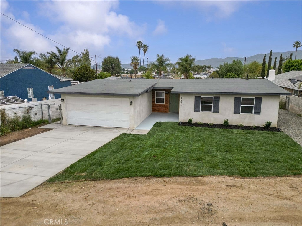 Photo of Listing #CV25067687