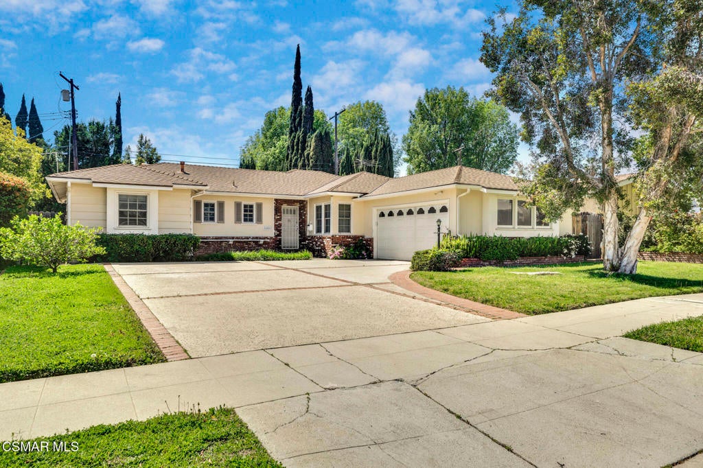 Photo of Listing #225001507