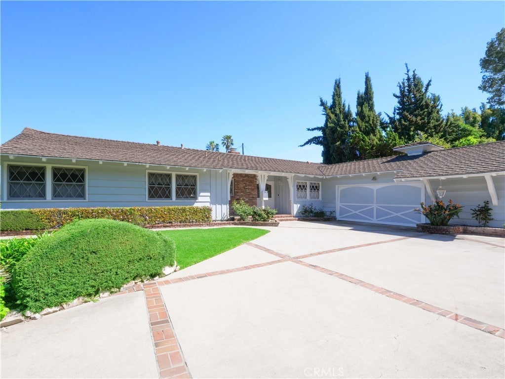 Photo of Listing #PV25066487