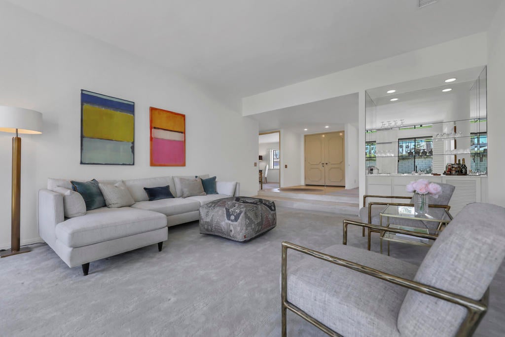 64 Sierra Madre Way, Rancho Mirage