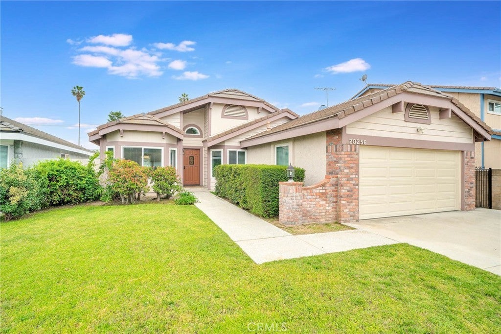 Photo of Listing #SR25067605