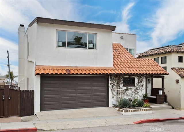 2055 Manhattan Avenue, Hermosa Beach.