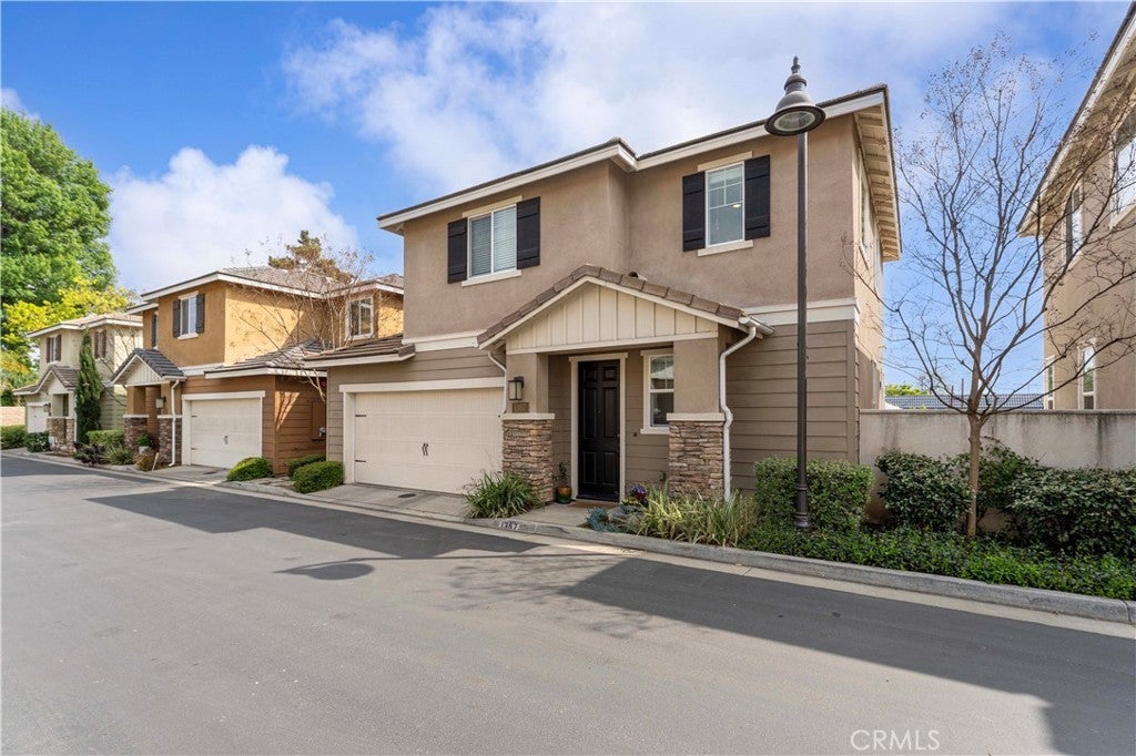 Photo of Listing #CV25065886