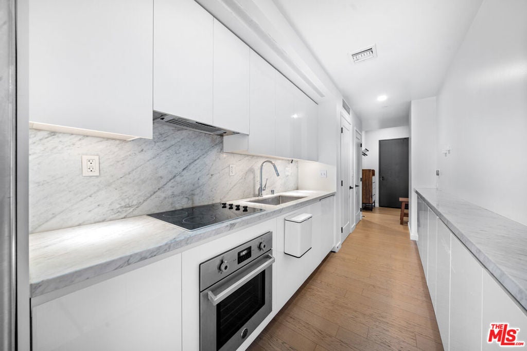 Photo of Listing #25517189