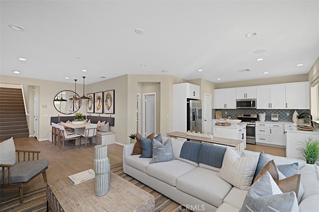 Photo of Listing #IG25064504