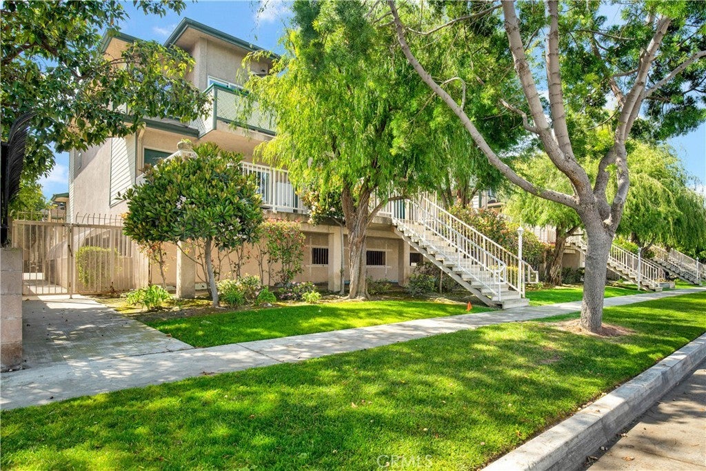 Photo of Listing #SB25067863