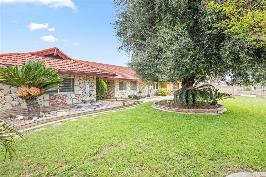 Photo of Listing #CV25065075