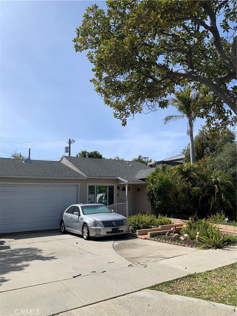 Photo of Listing #SR25068048