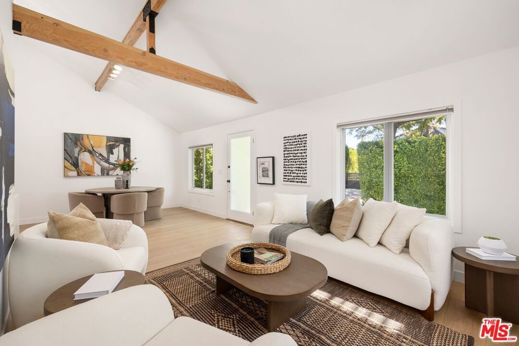 Photo of Listing #25517231