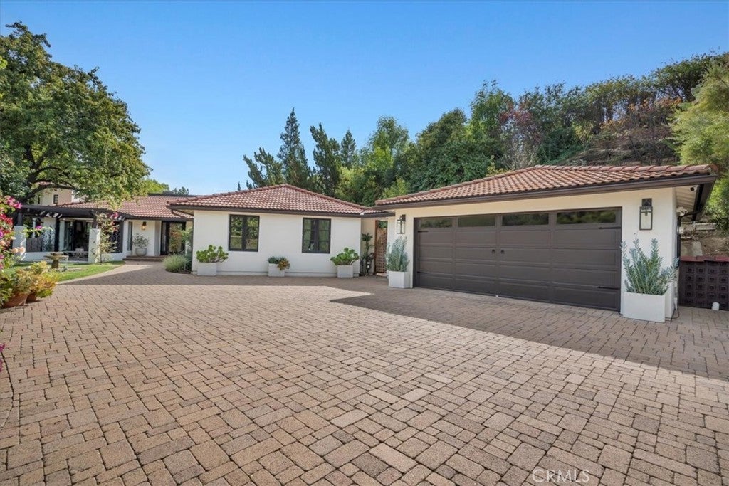 Photo of Listing #SR25067068