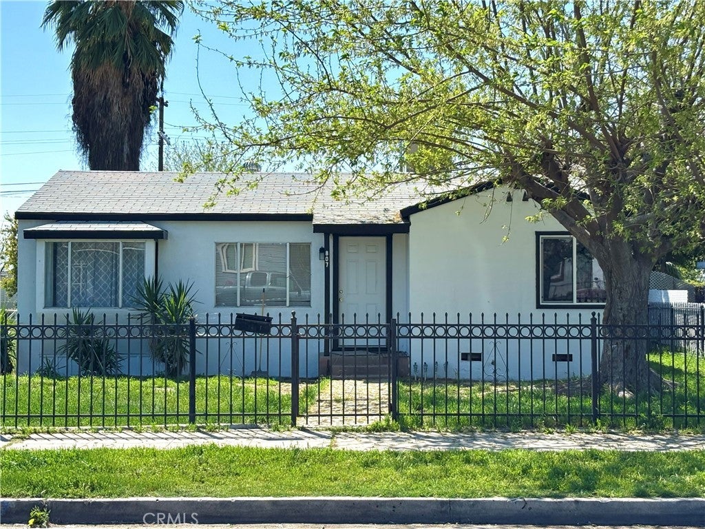 Photo of Listing #SR25068197