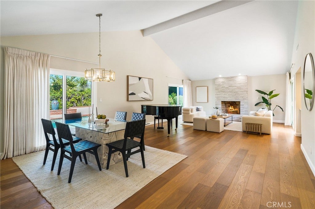 Photo of Listing #PV25066173