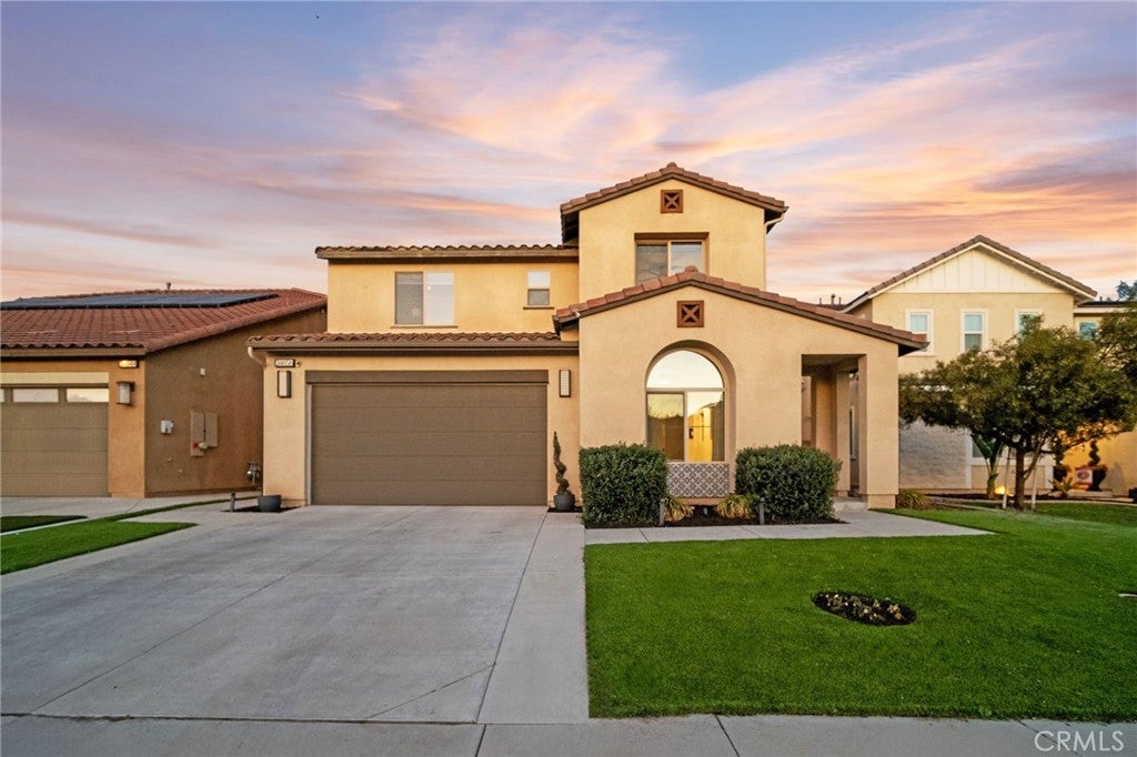 Photo of Listing #IV25068280