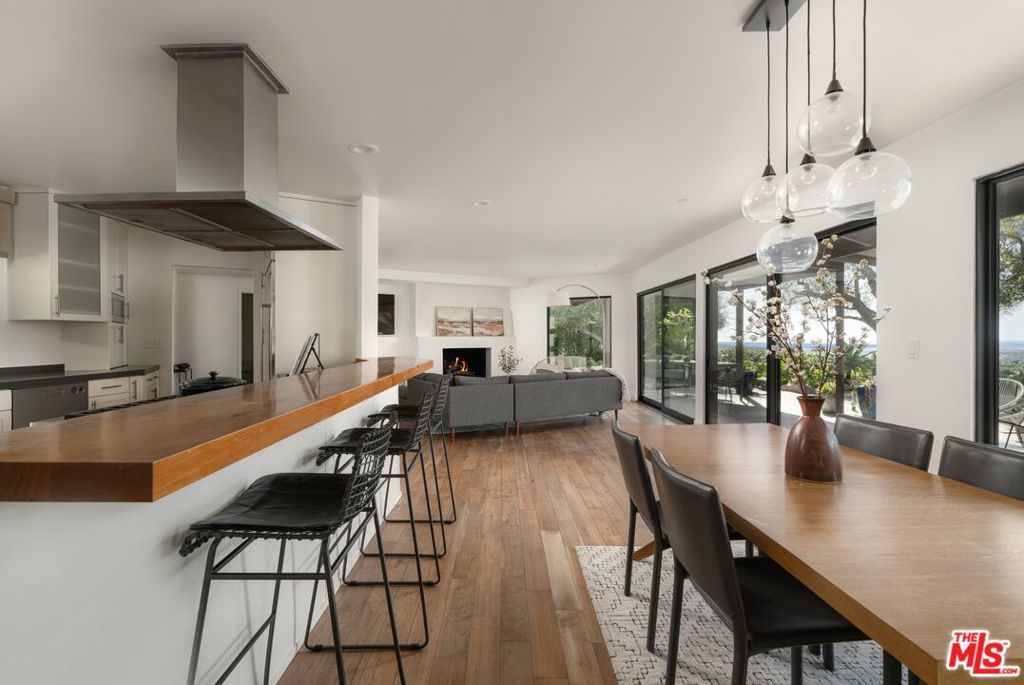 Photo of Listing #25518011