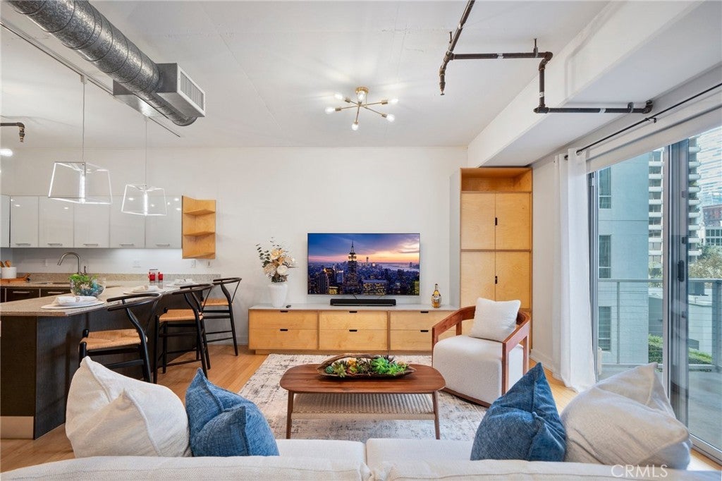 Photo of Listing #OC25068046