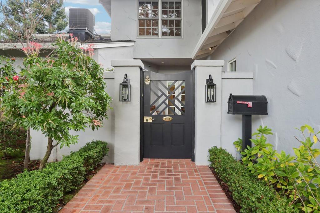 Photo of Listing #ML81999609