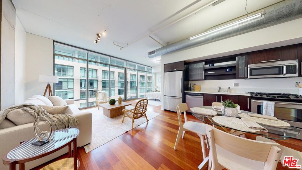 Photo of Listing #25517705