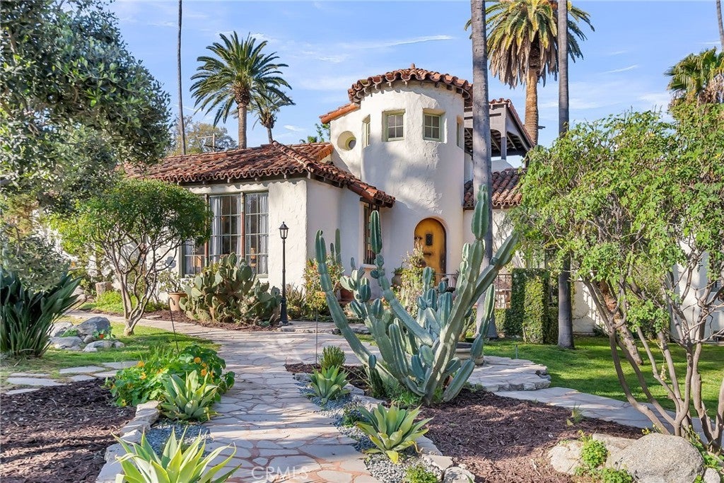 Photo of Listing #IV25068005