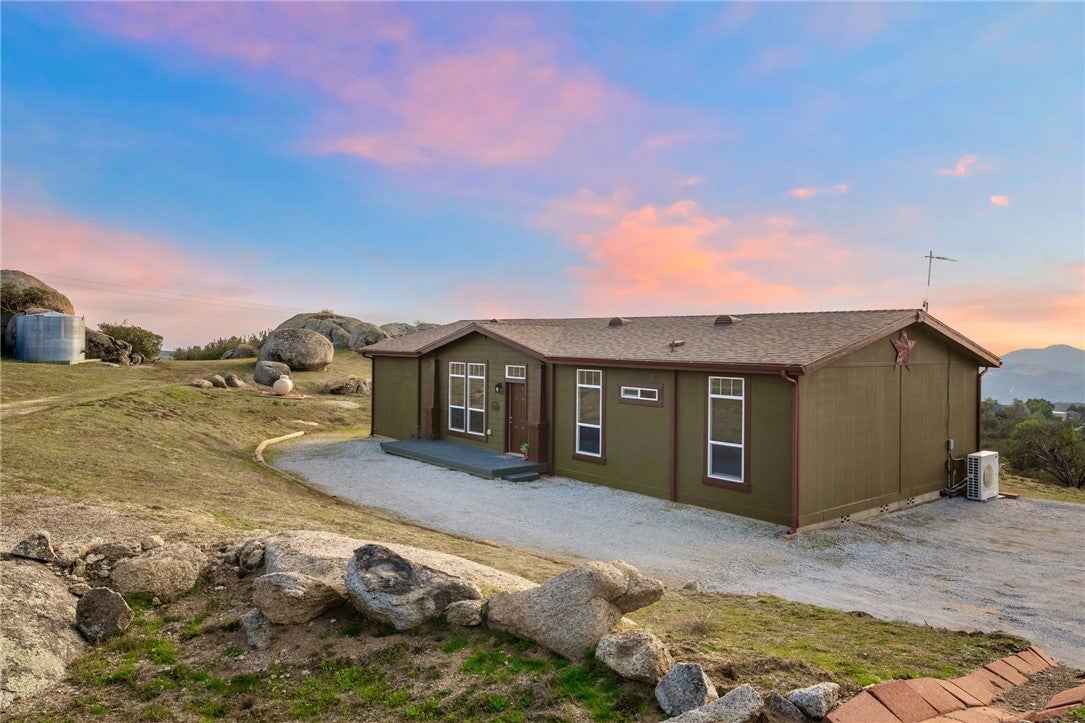 Photo of Listing #SW25068218