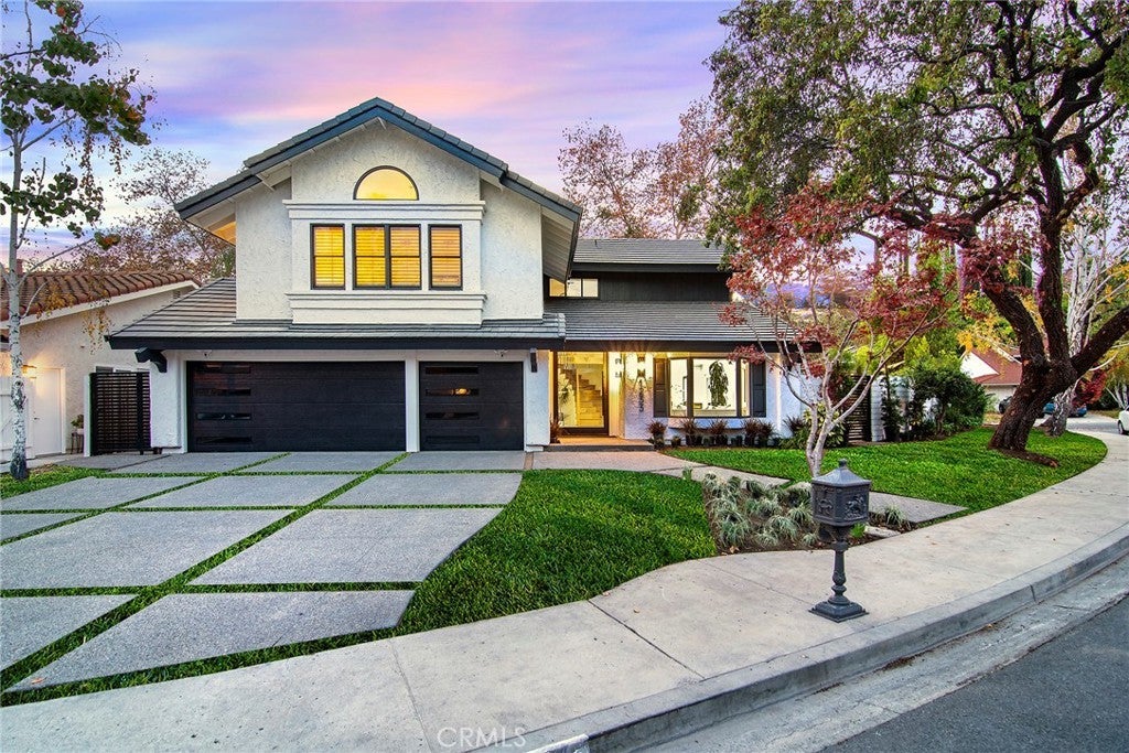 Photo of Listing #SR25067925