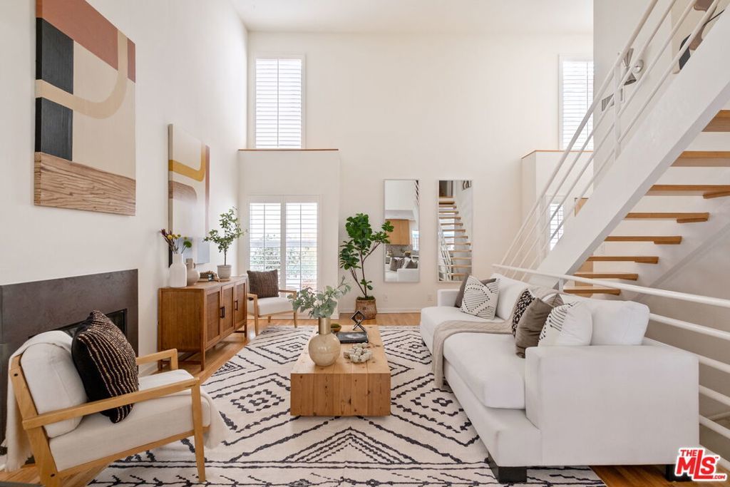 Photo of Listing #25518141