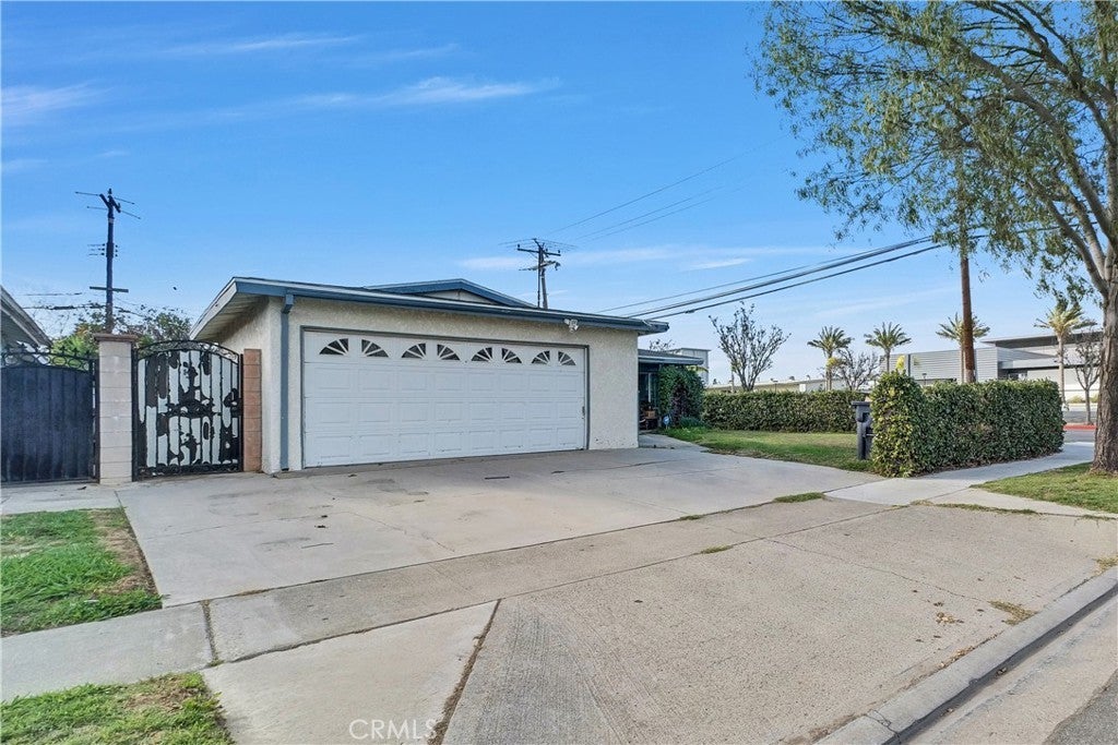 Photo of Listing #OC25069000