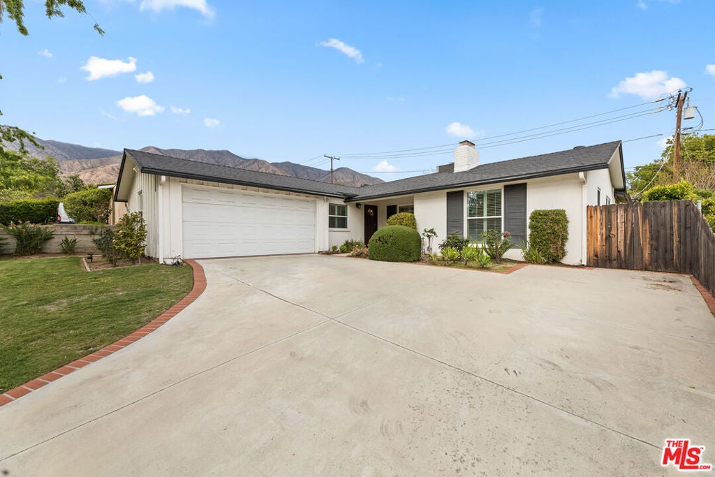 Photo of Listing #25517553