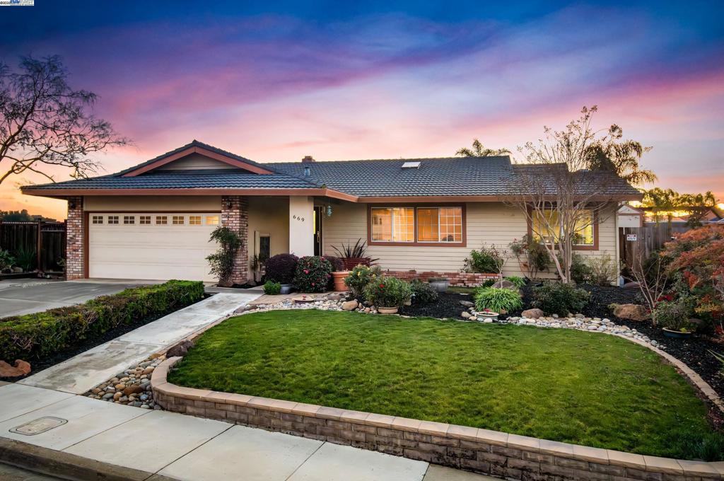 Photo of Listing #41091057