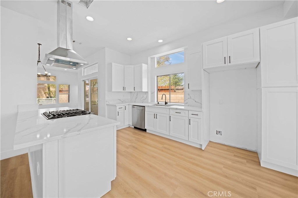 Photo of Listing #SR25069387