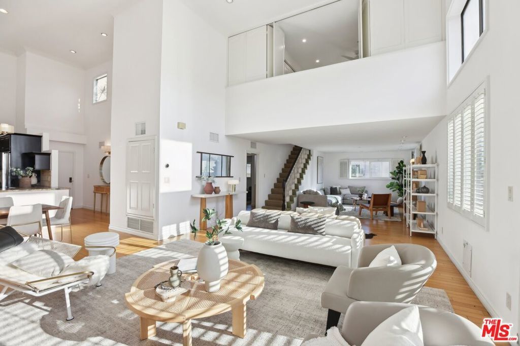 Photo of Listing #25511173