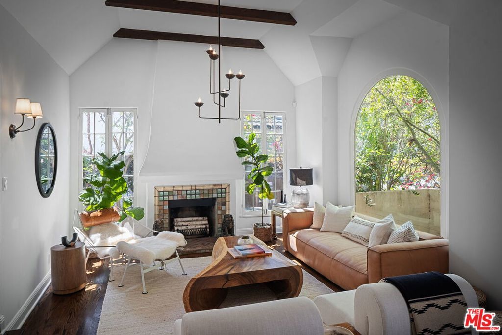 Photo of Listing #25517415