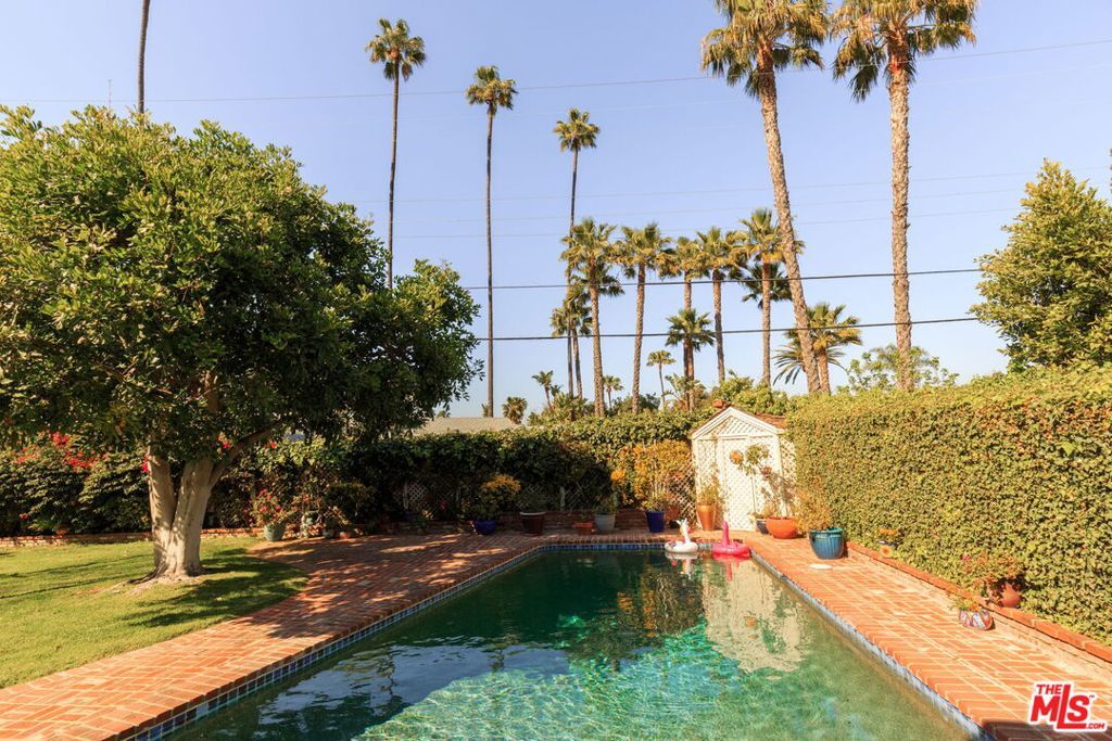 Photo of Listing #25518645