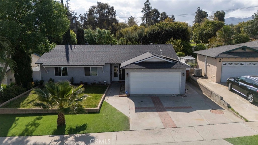 Photo of Listing #PW25067383