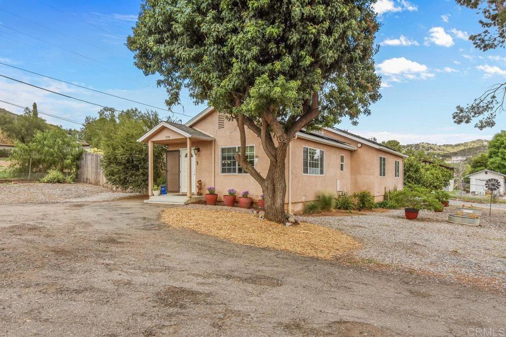 Photo of Listing #PTP2502281