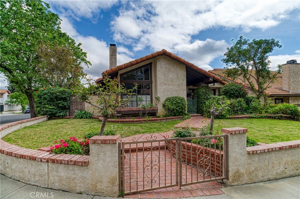 Photo of Listing #SR25070056