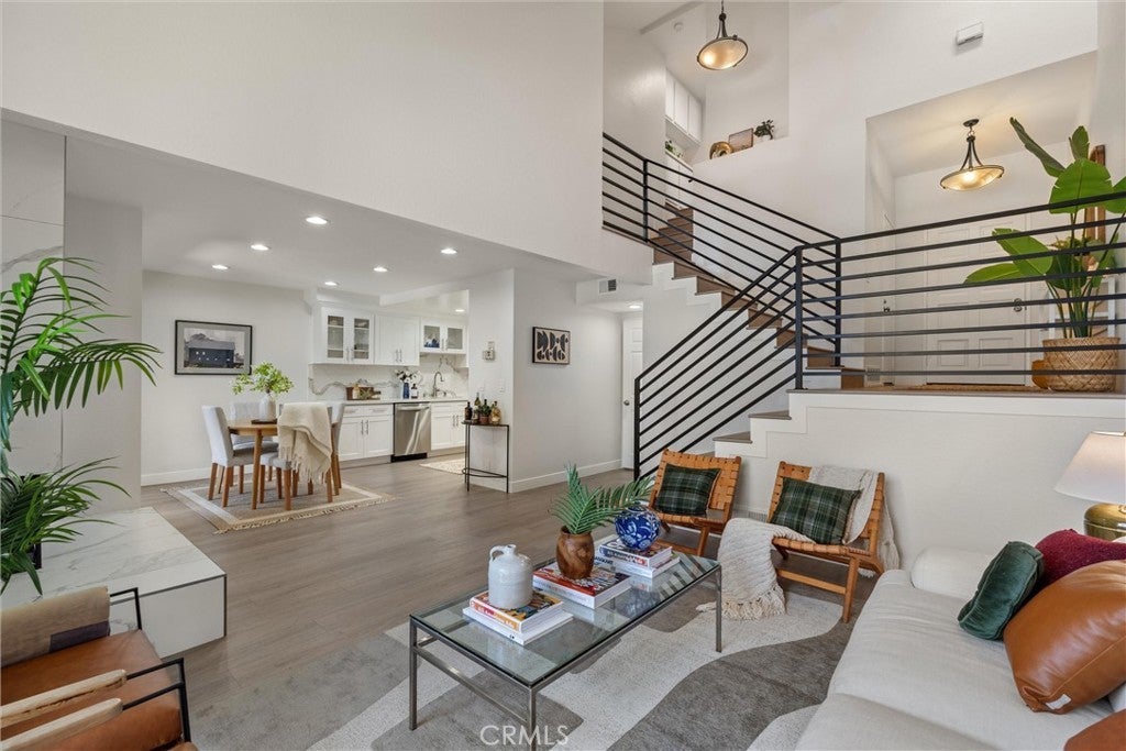 Photo of Listing #PW25067839