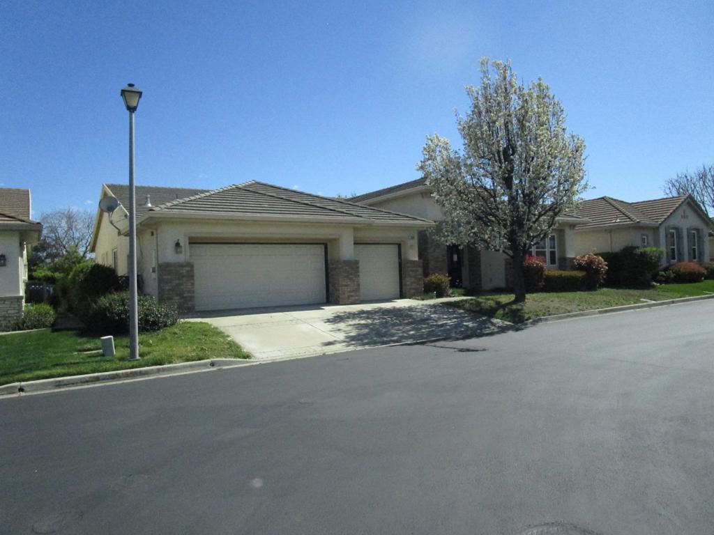 Photo of Listing #ML82000344