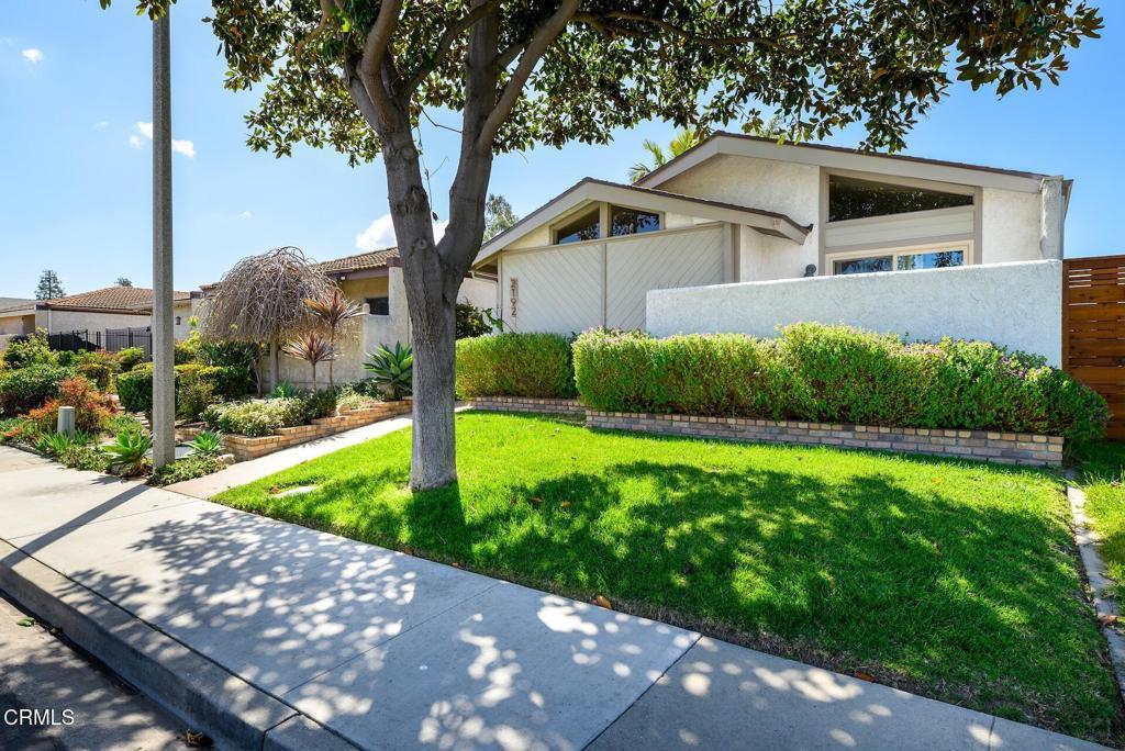 Photo of Listing #V1-29013