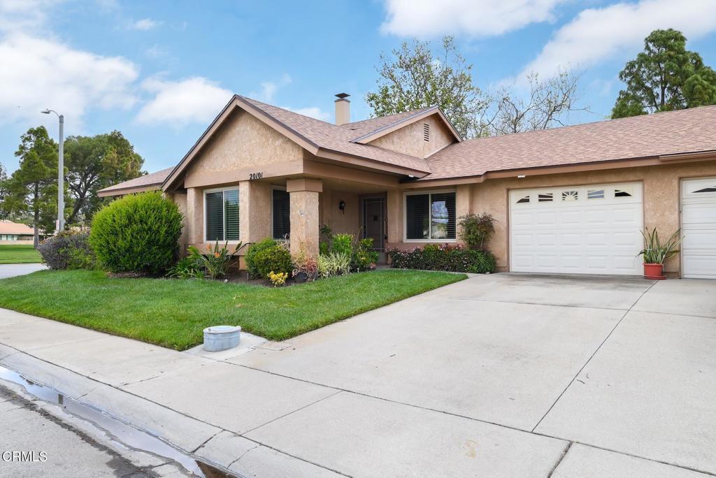 Photo of Listing #V1-29016