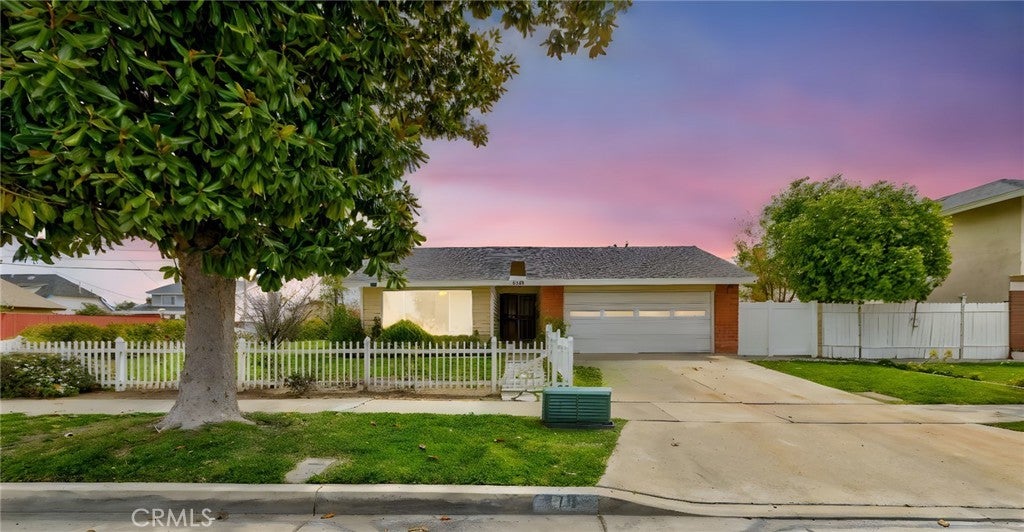 Photo of Listing #DW25070270