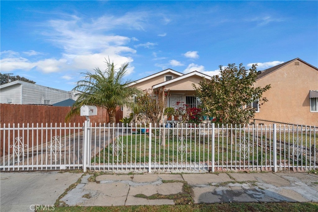 Photo of Listing #RS25070532