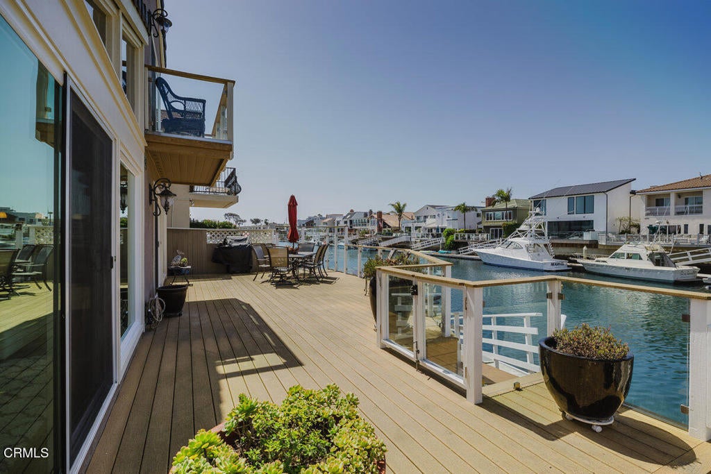 Photo of Listing #V1-29029