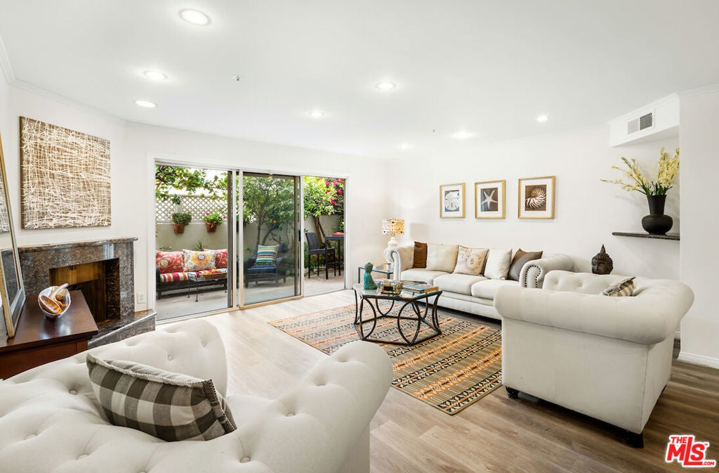 Photo of Listing #25518699