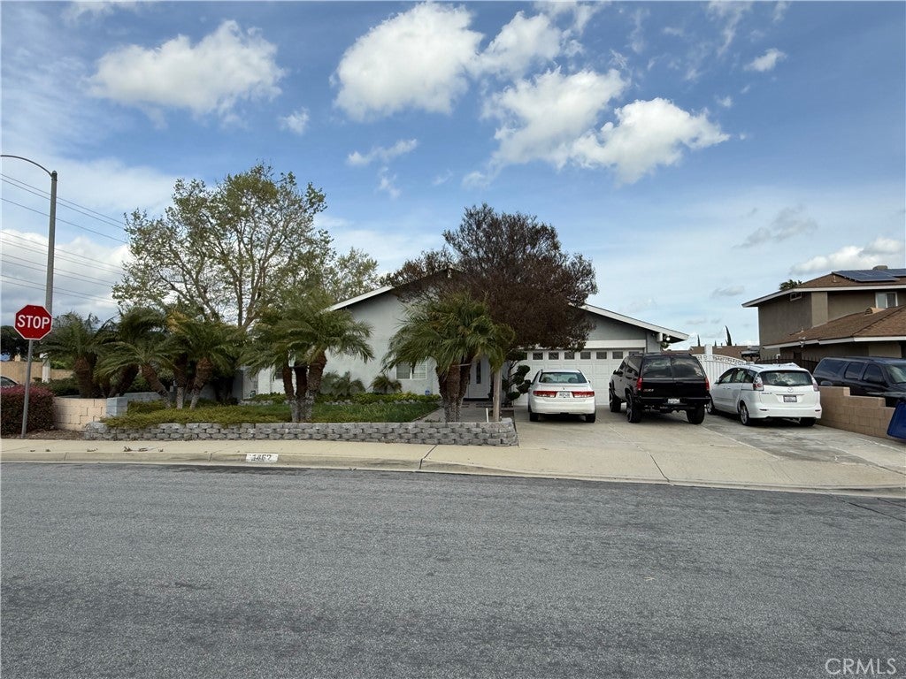 Photo of Listing #IV25070861