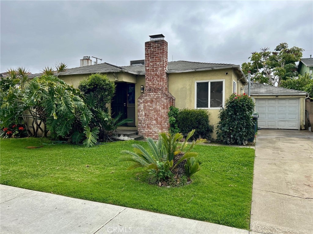 3542 W 133rd Street