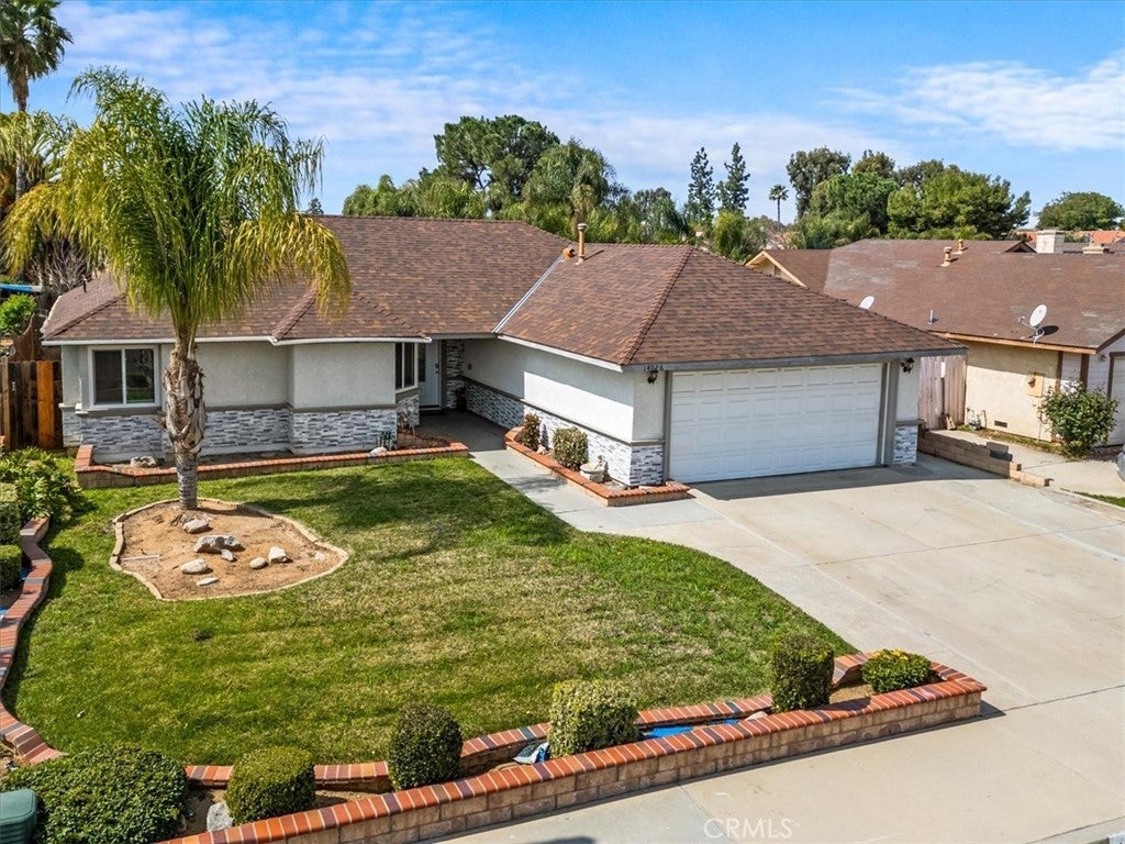 Photo of Listing #IV25070633