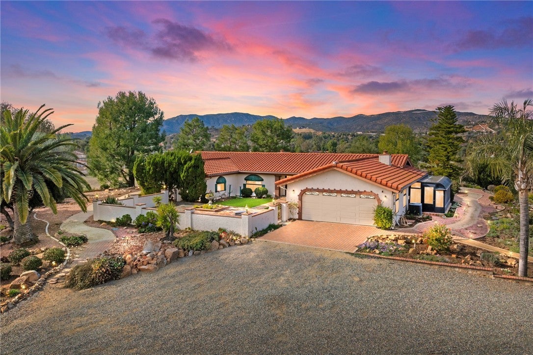 Photo of Listing #SW25070572