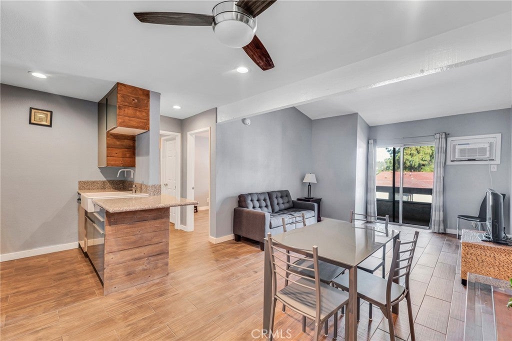 Photo of Listing #SR25071565